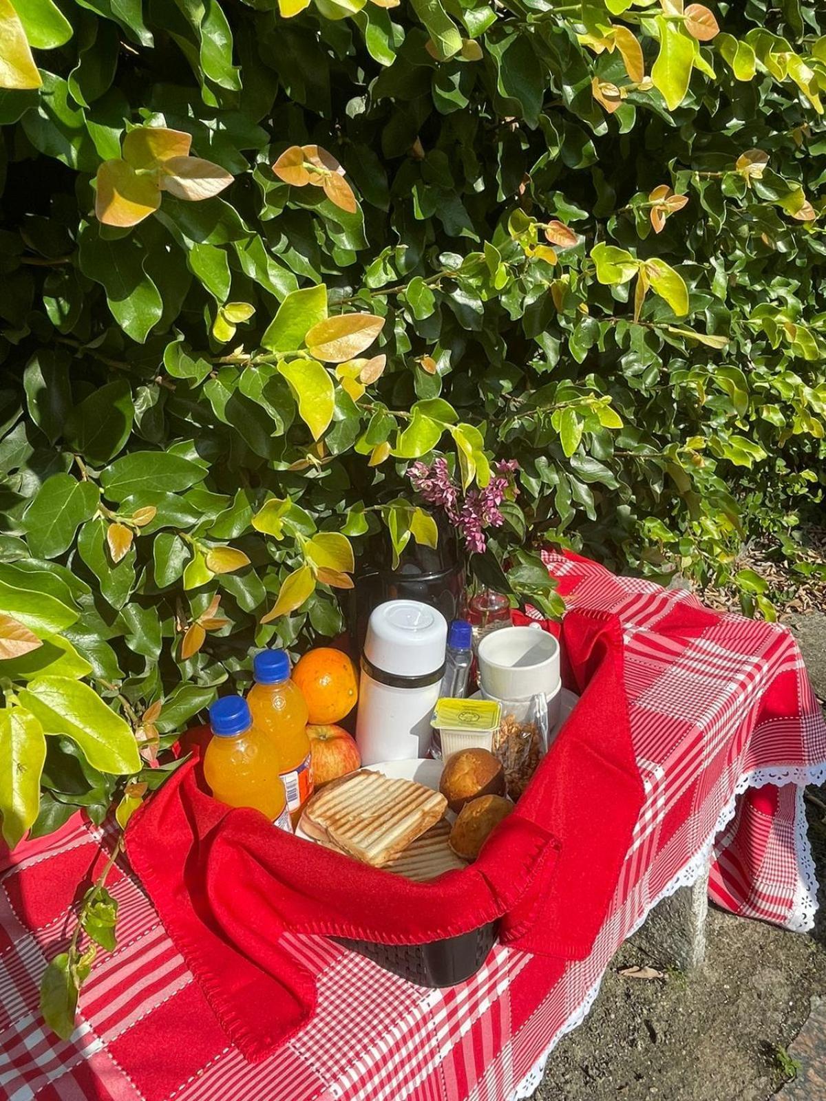 Pouzada Bom Clima - Servimos Cestas De Cafe Da Manha - Custo Beneficio Em Inn Gravata (Gravata, Pernambuco)